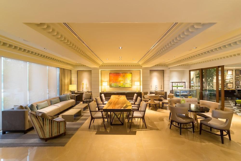 Aruga Apartments By Rockwell Makati Makati City Exterior photo