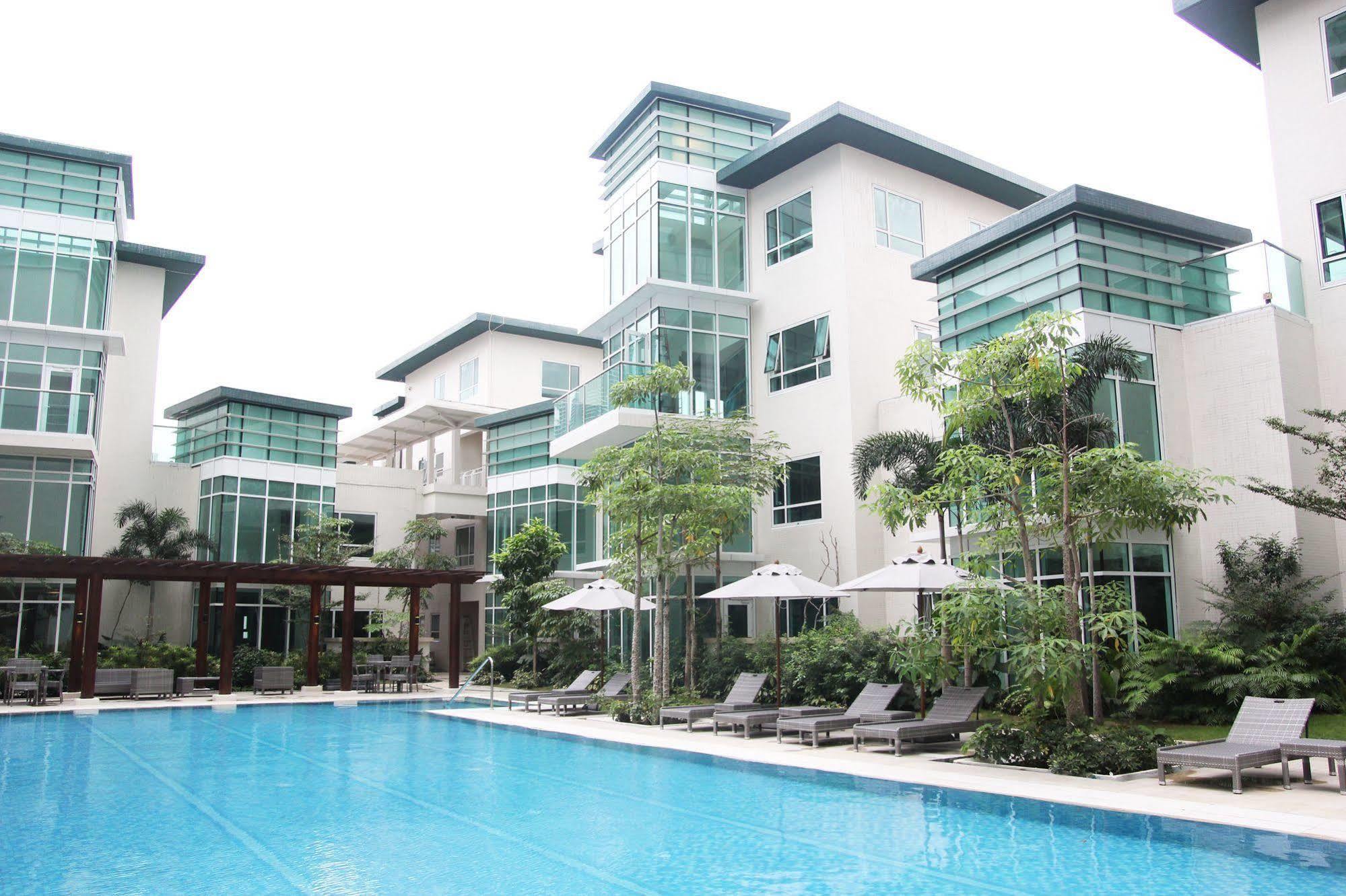 Aruga Apartments By Rockwell Makati Makati City Exterior photo